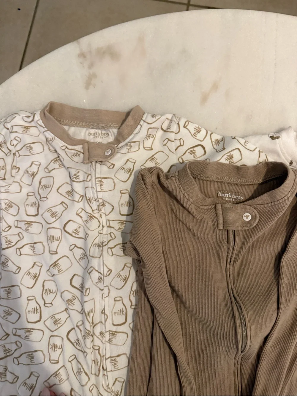 Burt’s Bees Beige Pijama Bundle size 24months